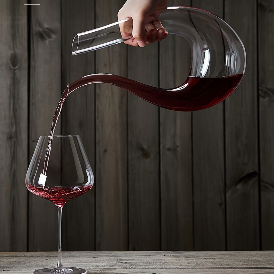 A 1200Ml Uniquely Designed Decanter for Home Use, Made of Commercial-Grade Crystal Glass, Featuring a U-Shape And a Harp-Like Design, Ideal for Serving Red Beverages.