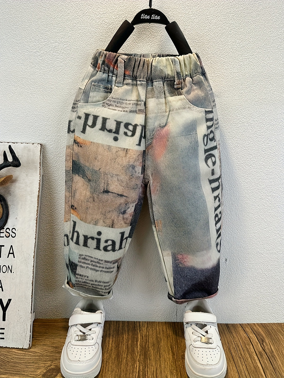 Boys' Trendy Floral Print Denim Jeans - Straight Leg Cotton Pants with Pockets, Casual Street Style for Spring/Fall, Loose Fit & Vibrant Design, Perfect for Outdoor
